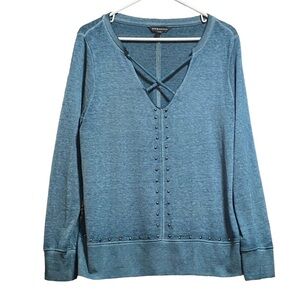 Rock & Republic Grommeted Long Sleeved Tee L